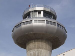 OMO4 VOX POPULI: Mostarski aerodrom - Plaće liježu, letova nema?!