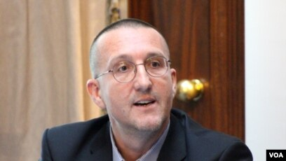 Mervan Miraščija, AbrašRadio