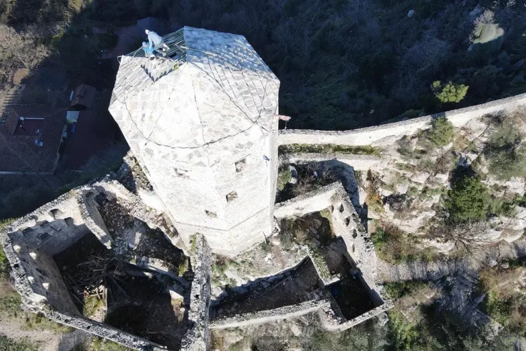 Kula u Počitelju dobila krov - nacionalni spomenik spašen u zadnji čas