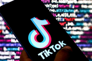 TikTok potvrdio da zaposlenici mogu manipulirati "popularnost" sadržaja