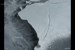 Znanstvenici pomno prate kretanje dva golema ledenjaka koji su se odvojili od Antarktike