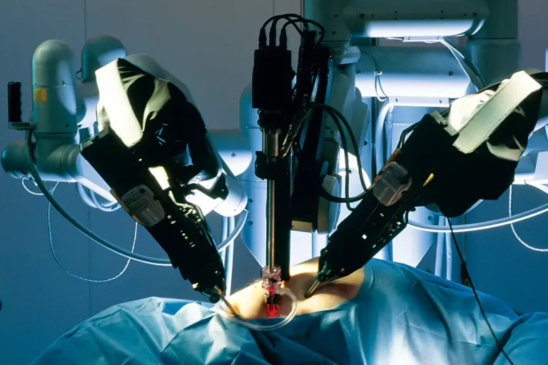 Roboti u Beču će djelimično zamijeniti kirurge, uskoro prva robotizirana operacija