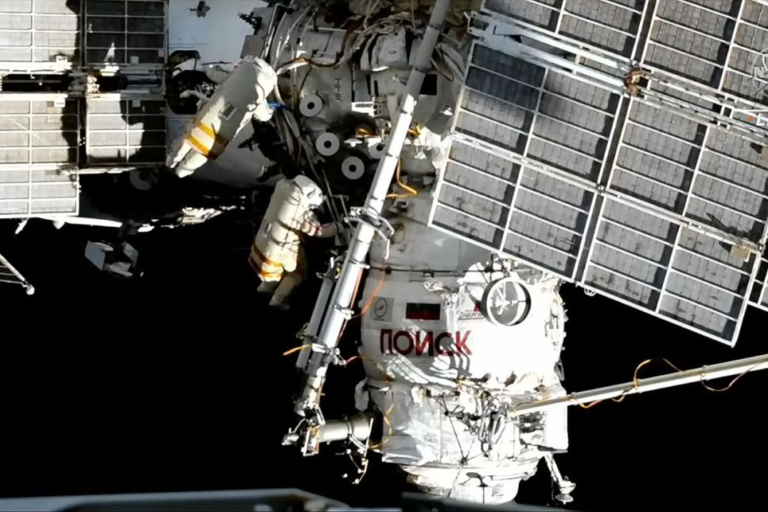 Ruski kozmonauti instalirali novu komunikacijsku opremu na ISS