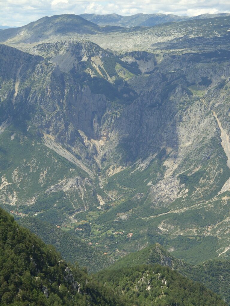 Kanjon Drežnice i planina Čvrsnica